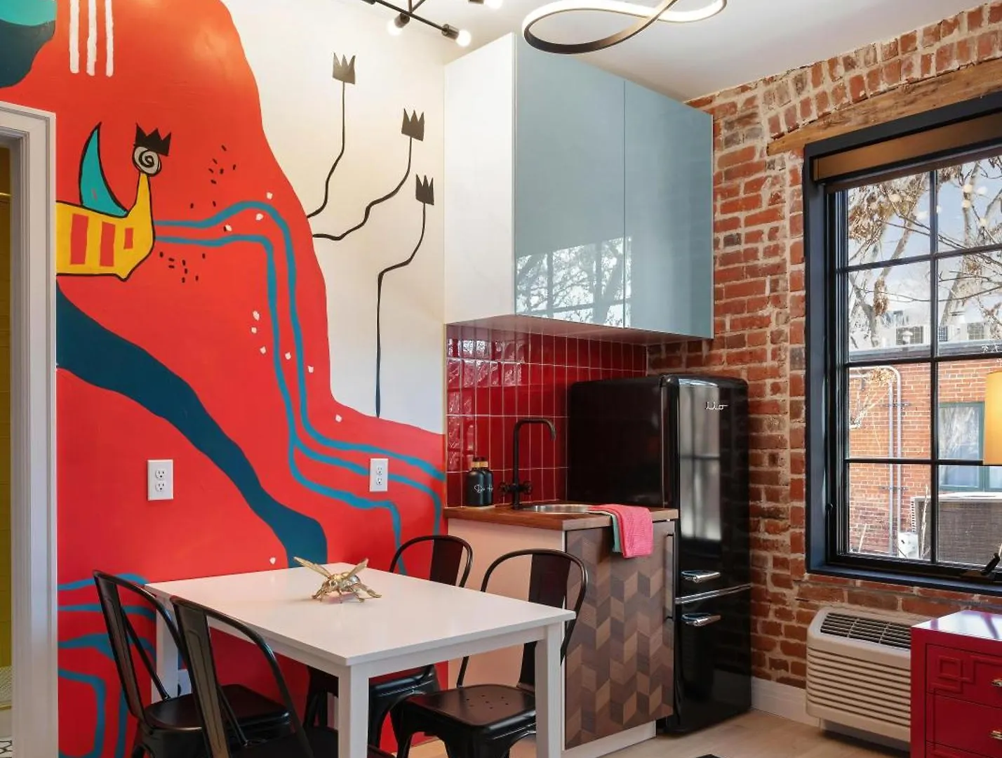 The Acoma House Aparthotel Denver