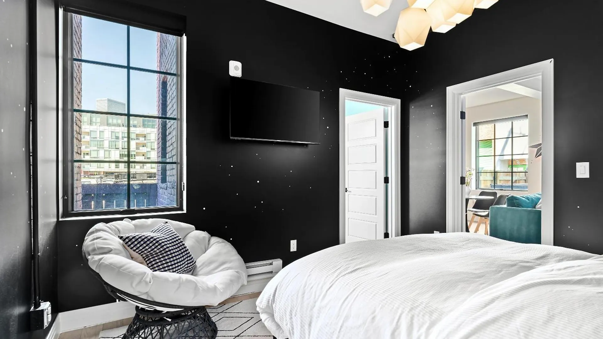 The Acoma House Aparthotel Denver
